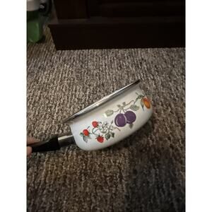 Dulcie Enamile Pot With Fruit Printed (no Lid)